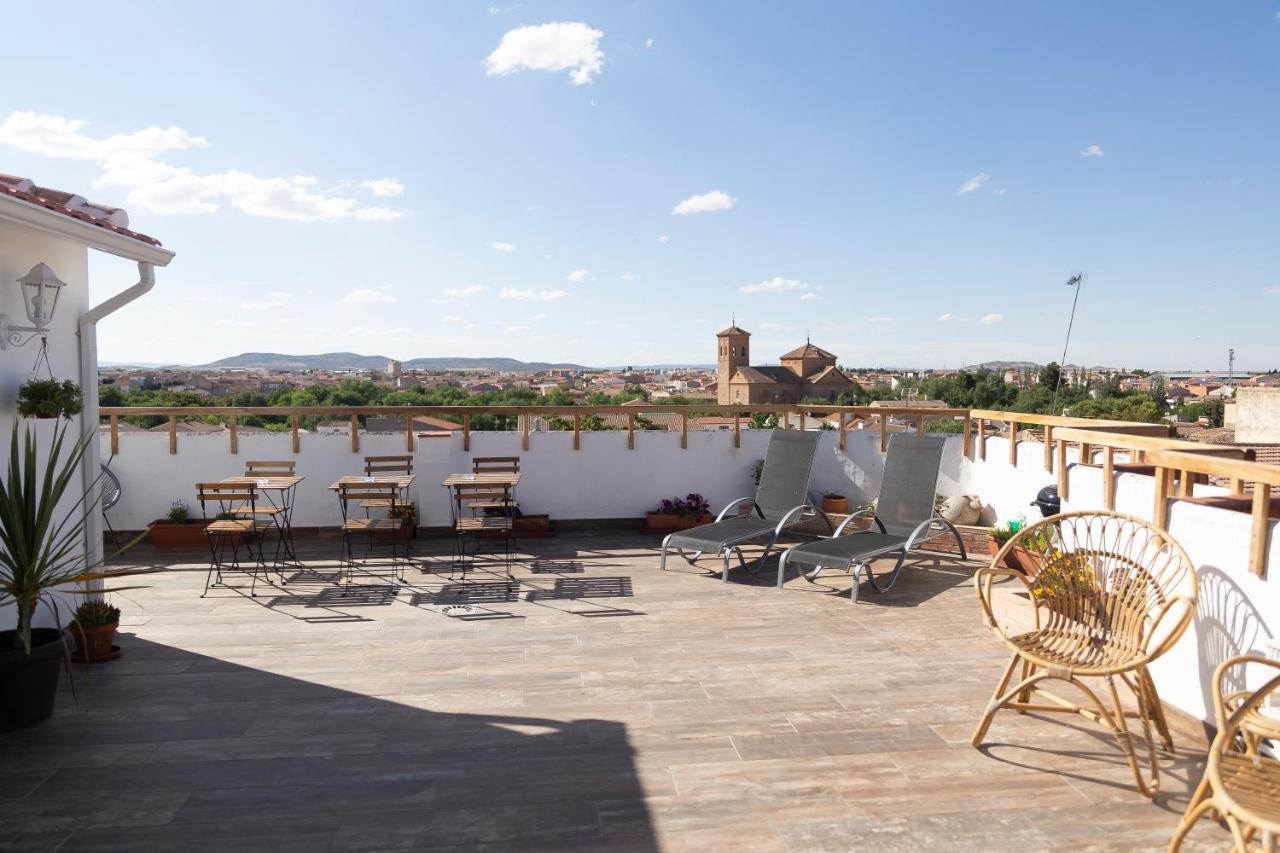 Apartamentos Oncemolinos Con Desayuno Consuegra Exterior photo